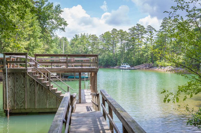 Vacation Rental- Lake James Waterfront Vacation Rental- Nice and Quiet Featured Image